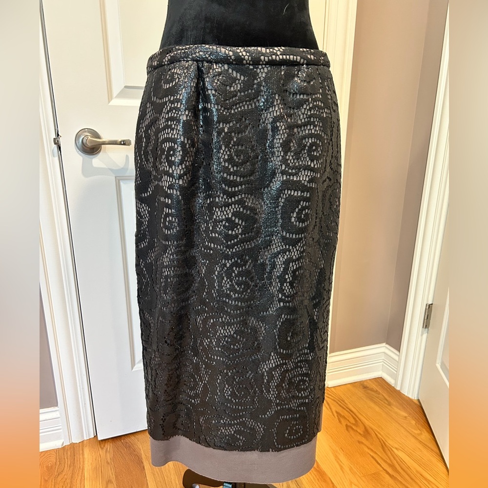 Chic Black Patterned Pencil Skirt